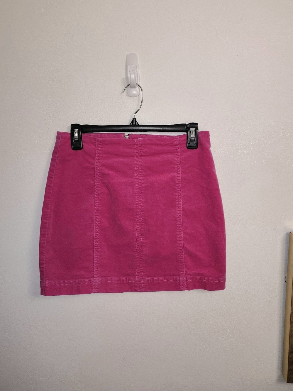 TINSELTOWN Solid Velvet Magenta Pink Mini Skirt Size M